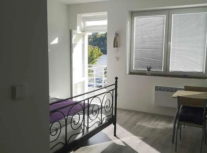 アパート U Vody Županovice