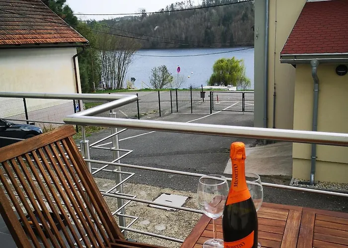 U Vody アパート *